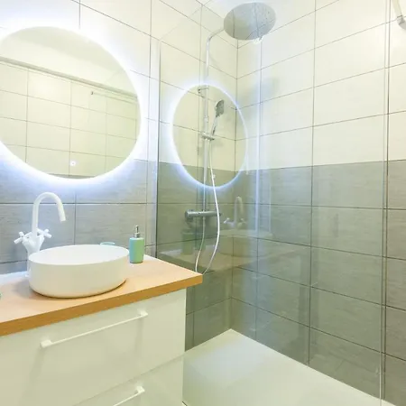 Kenedus Beau Standing Cours D'ajot 65m2 Vue Rade Apartment